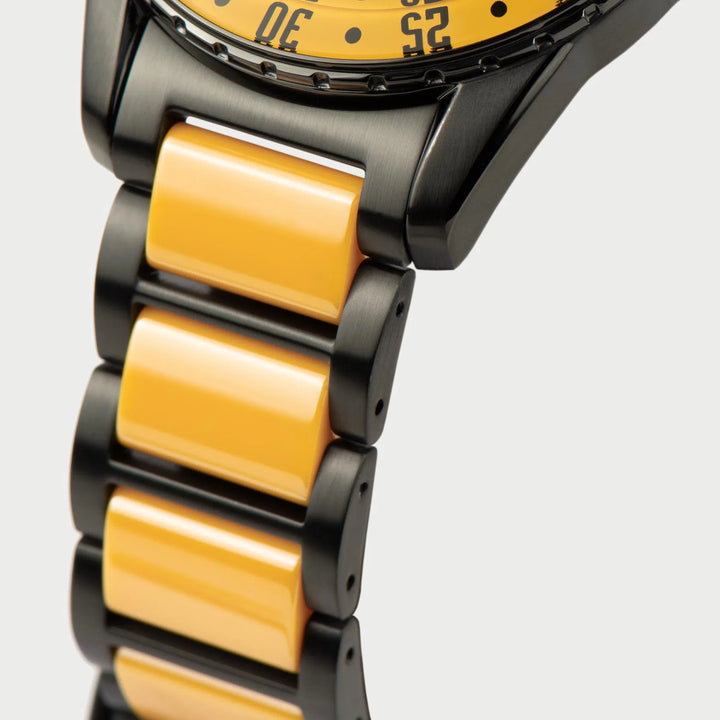 Jacques Lemans Liverpool 42-10I - Herren Quarzuhr IP-Gold mit Keramik 42mm