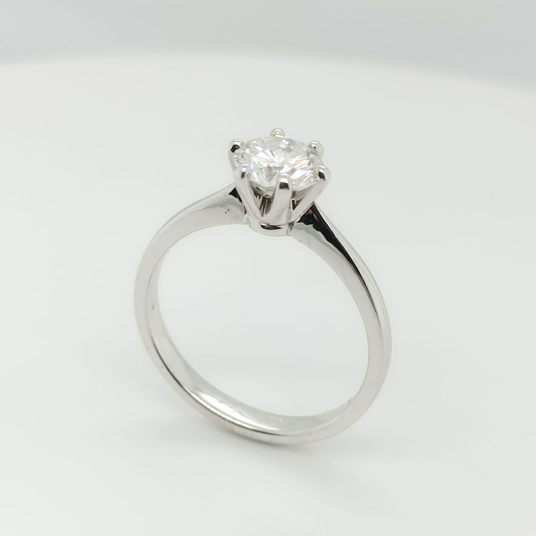 Solitär-Ring 750 Weißgold mit 0,85 ct Brillant