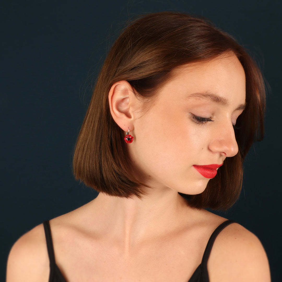 Taratata Ohrringe Joli Coquelicot – Bunte Mohnblumen-Ohrringe mit Strasssteinen