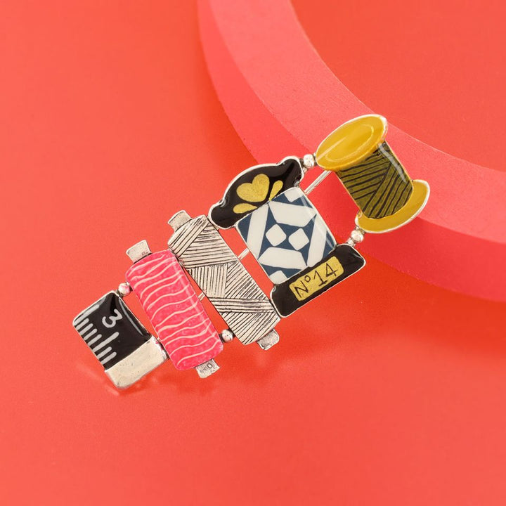 Taratata Brosche Ruban – Bunte Statement-Brosche mit handgemalten Mustern