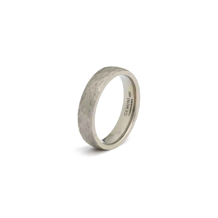 Titanring Herren, 5 mm mit facettiertem grauem Finish
